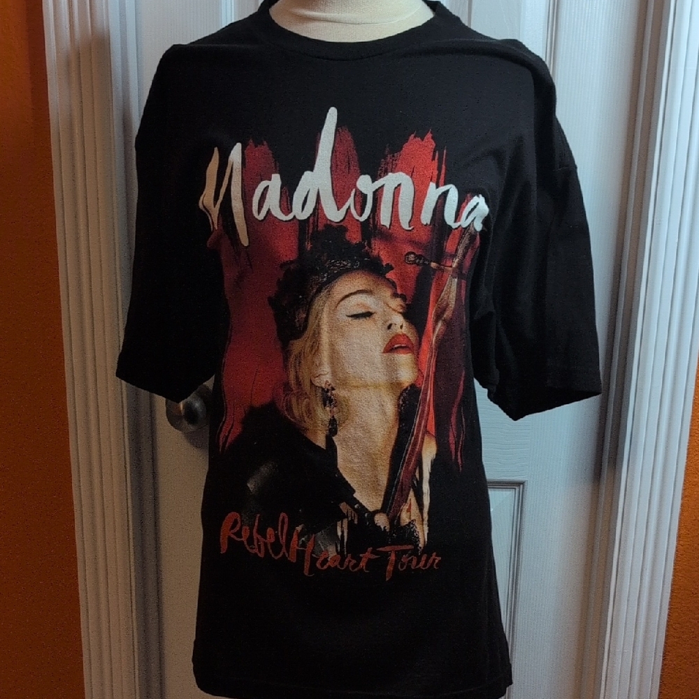 Madonna Rebel Heart Tour T-Shirt